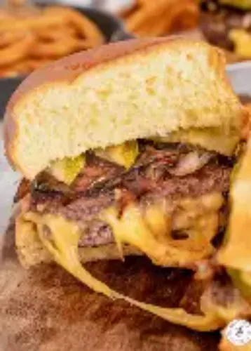 Jucy lusy beef burger